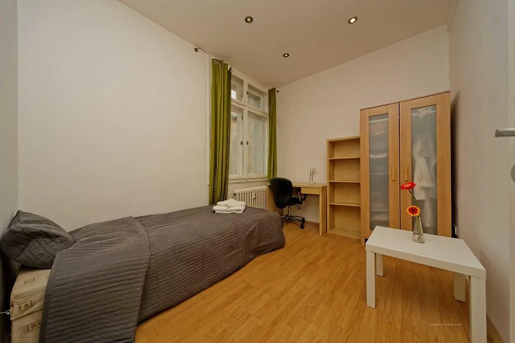Apartments Vorsilska Praha 0*,